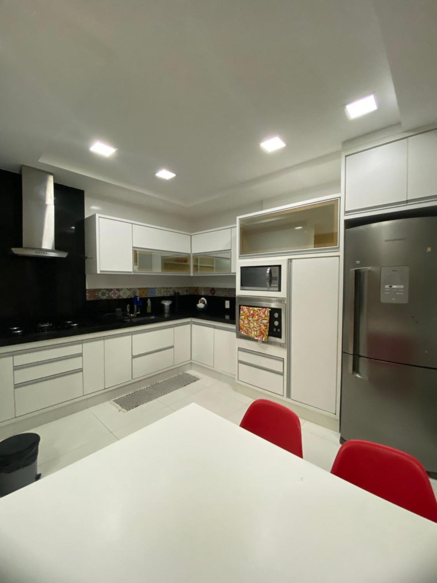 Apt 3Q Luxo Com Ar E Jacuzzi Na Beira Mar 瓜拉派瑞 外观 照片